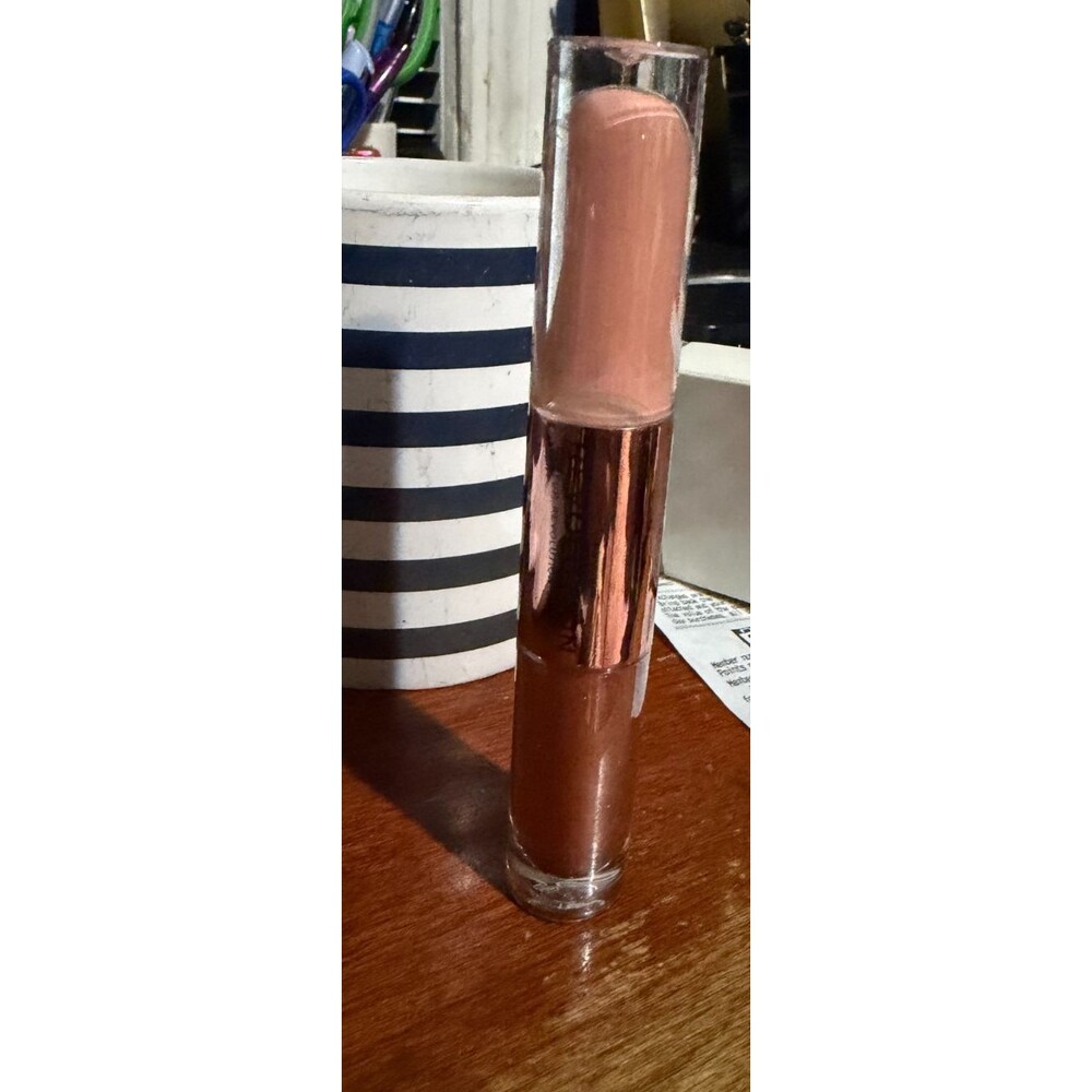 Makeup Revolutuion Double up Liquid eyeshadow Infactuated